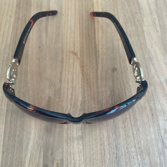 Sunglasses - Picture 6 of 8